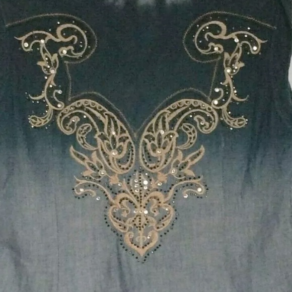 NWT Miss Me Sleeveless Embroidered Blouse Blue Rhinestones Pearlized Snaps - Picture 5 of 8